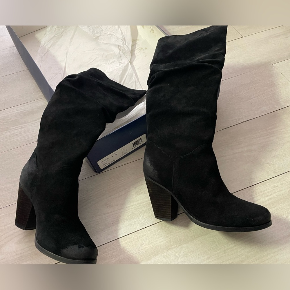 Arturo Chiang Halima Suede boots- size 6.5 some rubbing on suede see photo